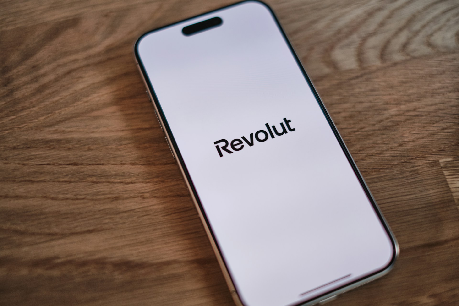 Revolut Card: Travel Benefits