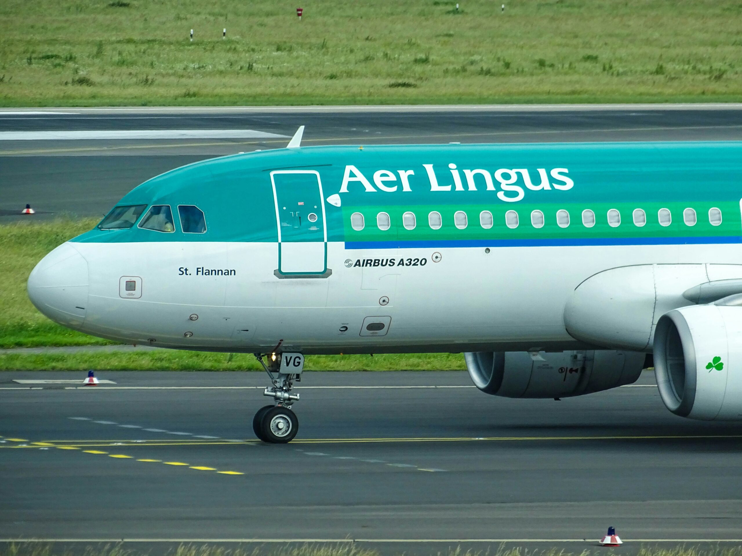 Aer Lingus aircraft in flight