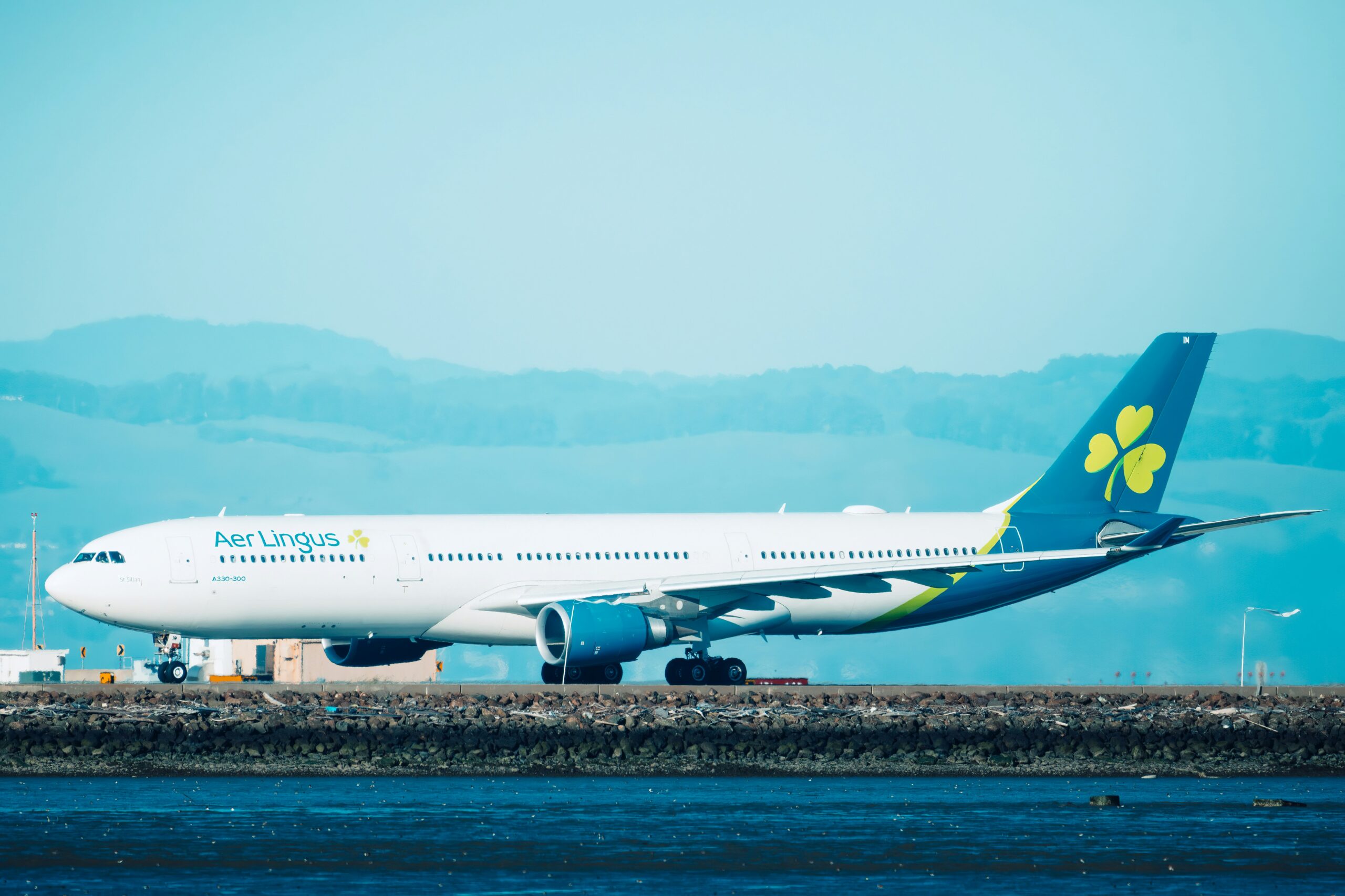 Aer Lingus aircraft in flight