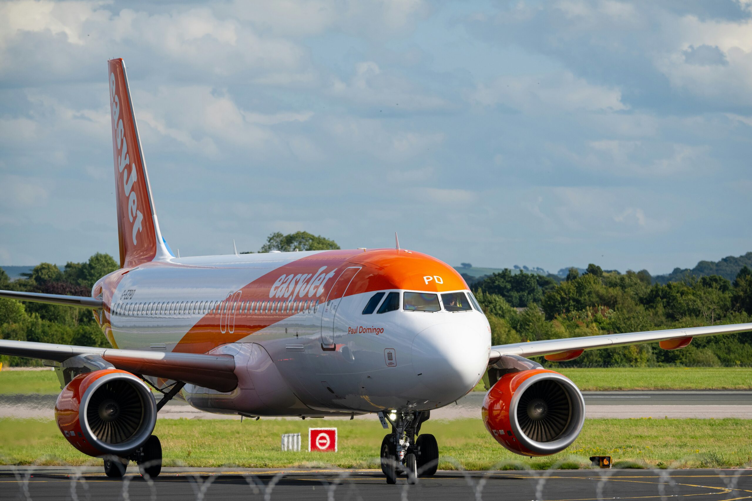 EasyJet Airbus A320 taxiing on runway